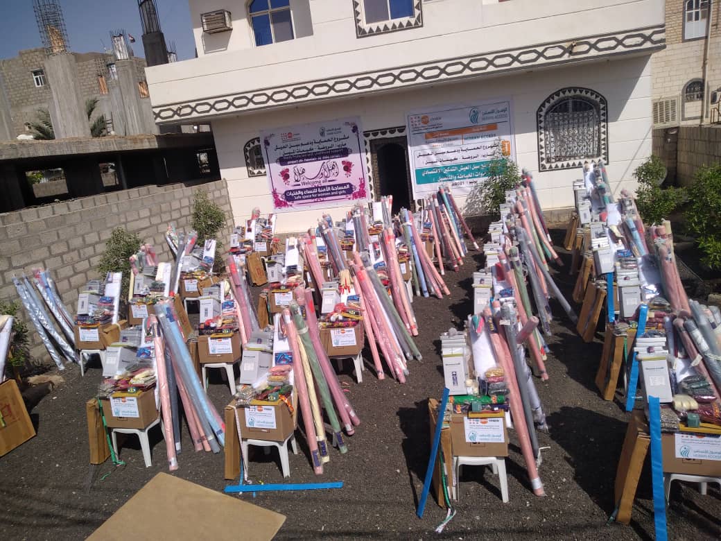 توزيع مكائن خياطة