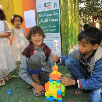 تسليم الكفالة شبه الشاملة لـ 138 يتيما ويتيمة للربع الأخير من عام 2022