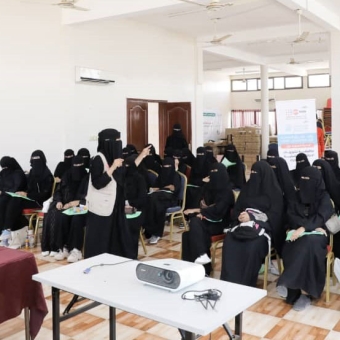 "دعها كما خلقت".. توعية فتيات في المكلا ضد ختان الإناث