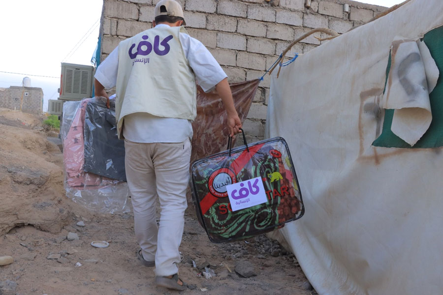 450 نازحا يستفيدون من حقائب شتوية