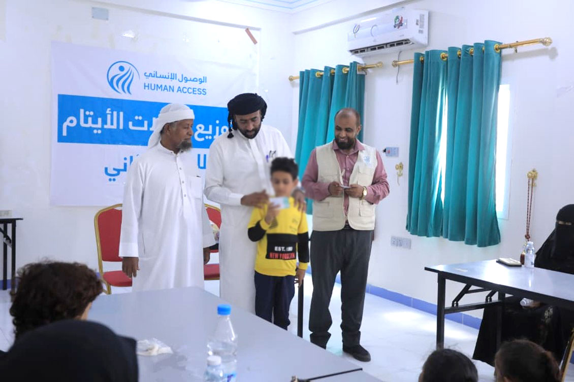 الكفالات المالية تدخل الفرحة على قلوب 38 أسرة من أسر الأيتام